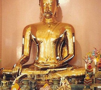 Il Buddha d’oro e le incoerenze dei conformisti