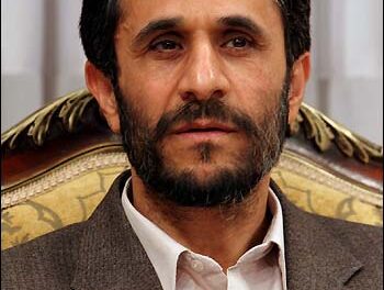 Elezioni iraniane/La farsa continua. Il candidato di Ahmadinejad accusato di “stregoneria”