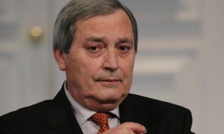 Persino Vittorio Messori si sbilancia. Chiesa di Papa Francesco: rischio M5S di Beppe Grillo.