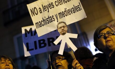 Spagna, presentato ddl sull’aborto: reato, salvo eccezioni