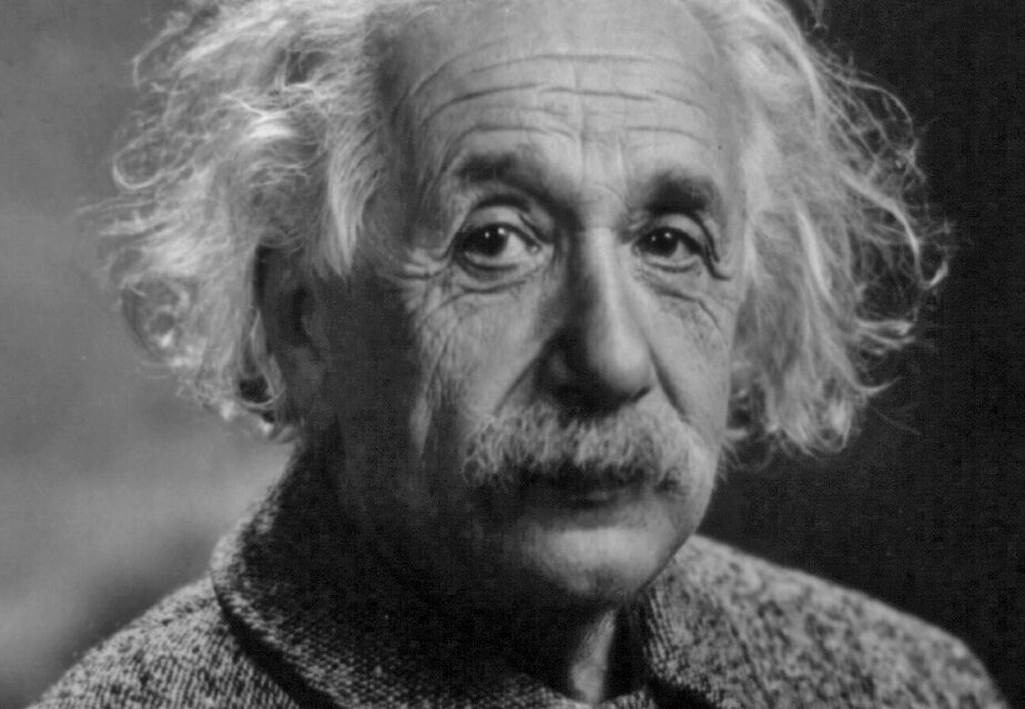Einstein: “Può essere grazie all’antisemitismo che preseveremo la nostra sopravvivenza come razza”
