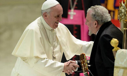 “L’Eucaristia un sacrificio? Condiscendenza alla mentalità pagana.” Le eresie neocatecumenali viste da Mons. Landucci