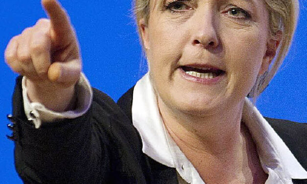 Le Pen continua a crescere, ora al 26%. Socialisti francesi all’osso. Netta avanzata euroscettica nel Continente.