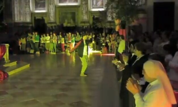In cattedrale rap e balletti come veglia di Pentecoste