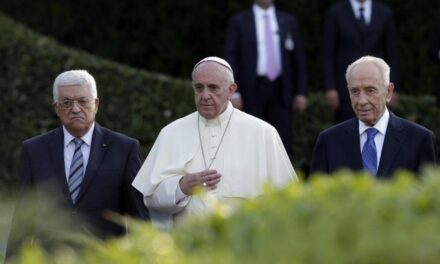 Lettera aperta: abiurare la fede per avere la “pace”?