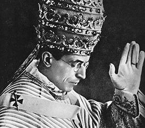 Cos’era la Chiesa. Il commovente video dei funerali di S.S. Pio XII