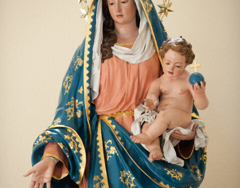 Vergogne italiane. Si fa inchinare il sacro al crimine?