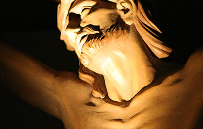 Crepet: “Il Crocefisso ti fa venire l’angoscia, è come uno sulla sedia elettrica”