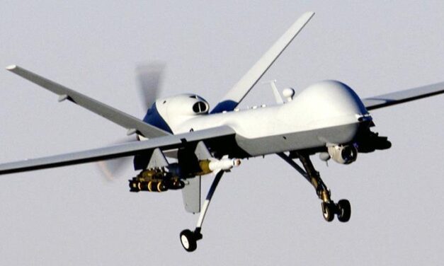 Volava verso la centrale nucleare: Iran abbatte drone israeliano