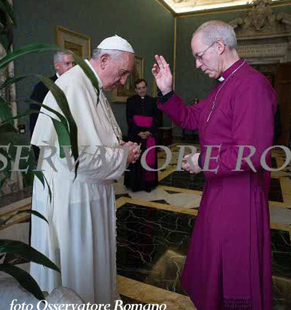 J. M. Bergoglio, la C.E.I. e l’elogio della Bibbia “interconfessionale”