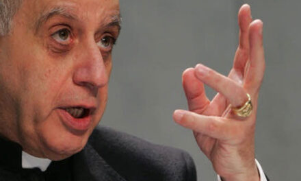 Rino Fisichella al “sinodo”: Gesù un legalista? La Chiesa preconciliare non possedeva la verità?