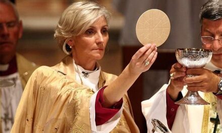 È stata nominata la prima ‘vescovessa’ della ‘chiesa’ d’Inghilterra