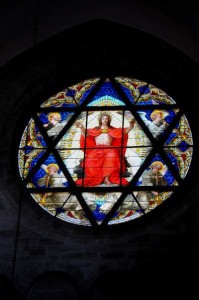 Vetrata della Cattedrale di Basilea (CH), un tempo cattolica, ora in mano ai protestanti