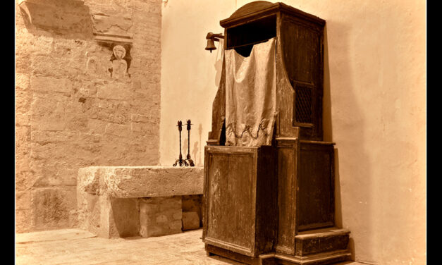 ‘Chi è lei per giudicarmi?’ Le confessioni di un confessore