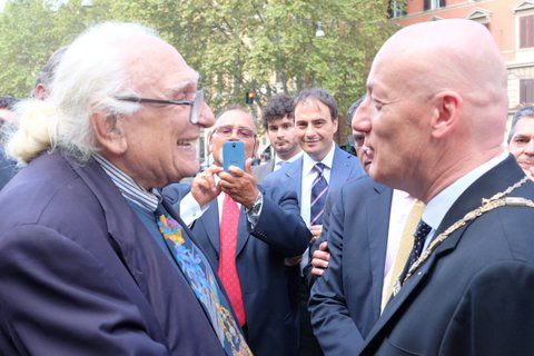 Gran Maestro dei massoni: “Marco Pannella paladino dei diritti umani” [VIDEO]