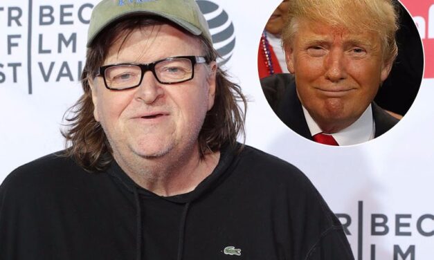 [MICHAEL MOORE] 5 motivi per cui Donald Trump vincerà