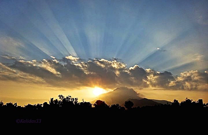 Volgiamo lo sguardo all’Assunta, ove s’ascondono i Beni Celesti