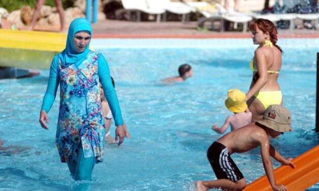 Il burkini e i disvalori europeizzanti