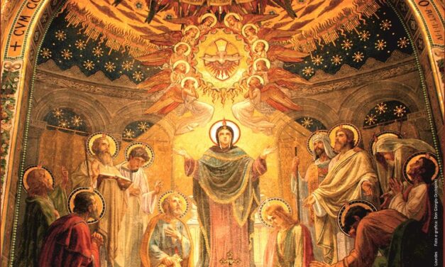 Per la grazia noi riceviamo i sette doni dello Spirito Santo i quali portano con le otto beatitudini di Cristo ed i frutti dello Spirito Santo