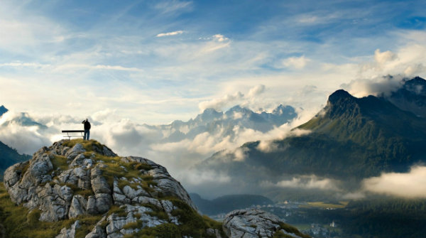 La grazia prepara l’uomo alla partecipazione della conoscenza di Dio, alla visione immediata della bellezza divina