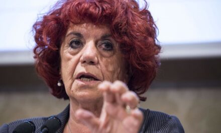 L’istruzione, Fedeli e il Family Day. Il PD non ha più professori? Il giallo della laurea. O una vendettina di Renzi?