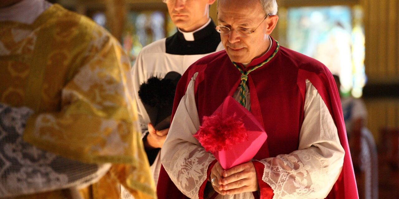 Vescovo Schneider: “Ho chiesto a mons. Fellay di non tardare troppo con l’accordo”