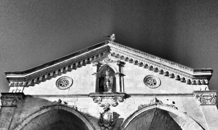 [PROSA POETICA] Difendi la Spada che fende i nostri cuori