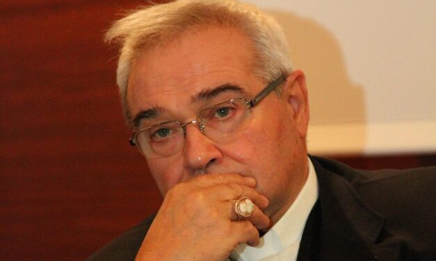 Negri: «La mano di Obama dietro le dimissioni di Benedetto XVI». E Gotti Tedeschi rincara la dose