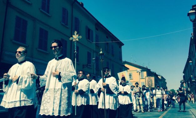 [PROCESSIONE] “Ut inimicos Sanctae Ecclesiae humiliare digneris”