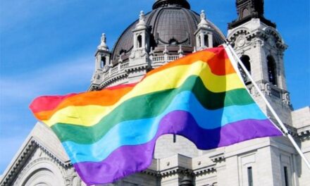 Bergoglio ci sta conducendo verso una Chiesa Gay?