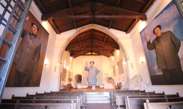 Comunisti nel tempio