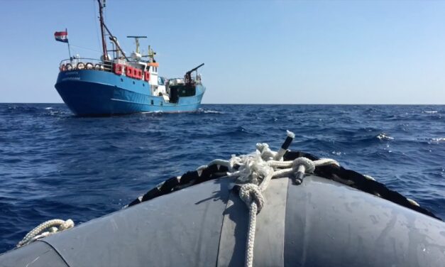 “Segnali e bugie: così le Ong proteggevano i trafficanti”