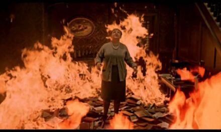 [DA ASCOLTARE] Fahrenheit 451 di Ray Bradbury: un fuoco che brucia i libri e scotta il cuore