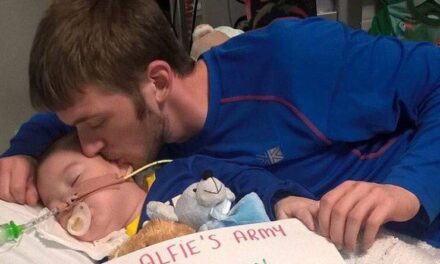 Perché il caso Alfie ci insegna che la vita è eterna (e che anche gli atei ‘credono’)