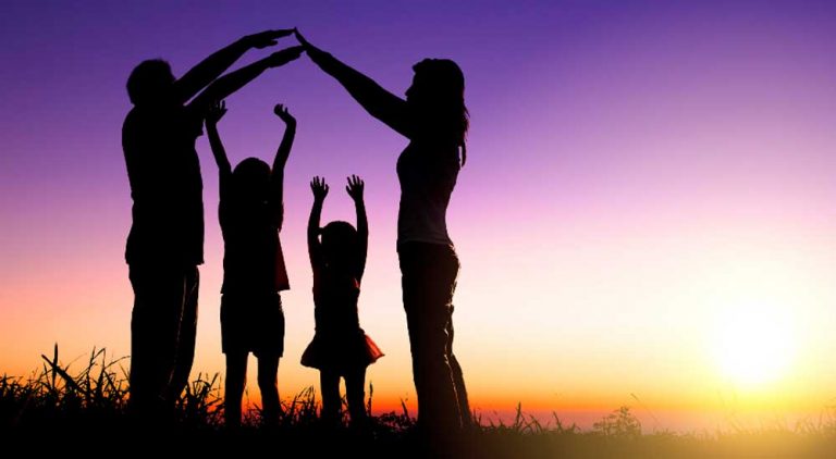 “Ci vogliono più asili nido!”, ma è proprio vero? Restituire i figli ai genitori