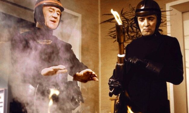 [CINESPADA] “Fahrenheit 451”: un grande classico ancora drammaticamente attuale