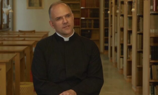 Il ritratto di don Davide, nuovo superiore FSSPX, che non potrete trovare altrove