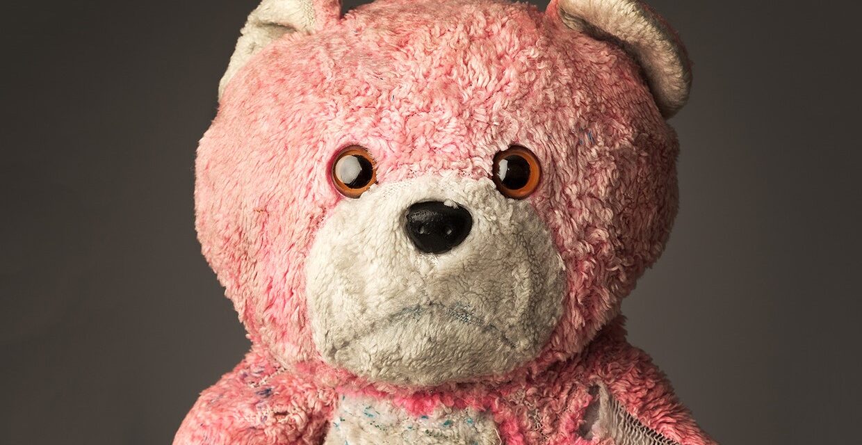 [DOSSIER VIGANÒ] La colpa è dei pedofili, dei “progressisti” o del Concilio Vaticano II?