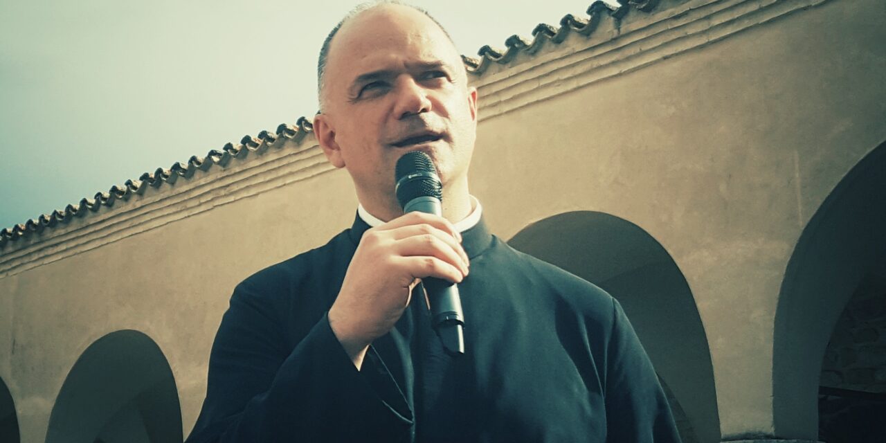 “La Tradizione è un tesoro!” Intervista al Superiore generale della Fraternità San Pio X