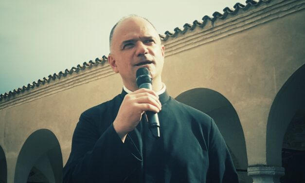 “La Tradizione è un tesoro!” Intervista al Superiore generale della Fraternità San Pio X