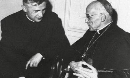 Per il prof. Ratzinger la nascita di Gesù, Figlio di Dio e Redentore del mondo, era un “mito”?