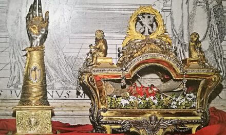 [DIFUNDE TU FE CATOLICA] Las Sagradas Reliquias