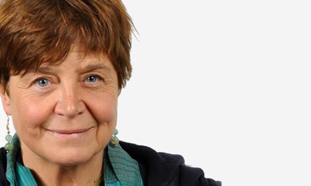 La coraggiosa battaglia di Silvana De Mari contro la dittatura gay: un libro per sostenerla