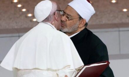 [DIFUNDE TU FE CATOLICA]  A LOS CATÓLICOS TIBIOS Y PAPÓLATRAS