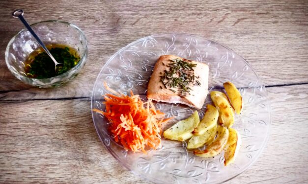 [SPADAKITCHEN] Salmone profumato al rosmarino, perfetto in Quaresima