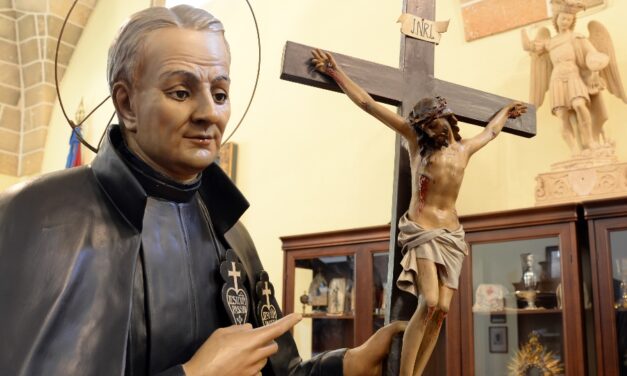 [DIFUNDE TU FE CATOLICA] EL ENAMORADO DE LA PASIÓN DE CRISTO: SAN PABLO DE LA CRUZ