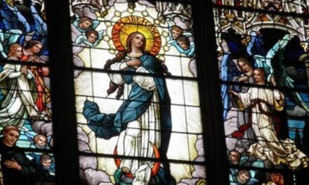 [DIFUNDE TU FE CATOLICA] MAYO, MES DEDICADO A NUESTRA SEÑORA LA VIRGEN MARÍA. DÍA 2: “Mayo, el mes de las gracias…”