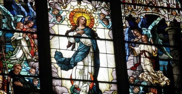 [DIFUNDE TU FE CATOLICA] MAYO, MES DEDICADO A NUESTRA SEÑORA LA VIRGEN MARÍA. DÍA 2: “Mayo, el mes de las gracias…”