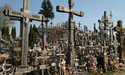 Le tendine AntiCristo e il Dio antifascista