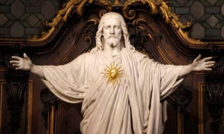 [DIFUNDE TU FE CATOLICA]  MES DEL SAGRADO CORAZÓN DE JESÚS. DÍA 3: Día de la Reparación